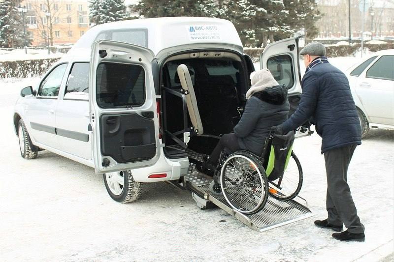 Социальное такси доступно для жителей Боровского округа, включая пожилых людей и инвалидов. Оно о...