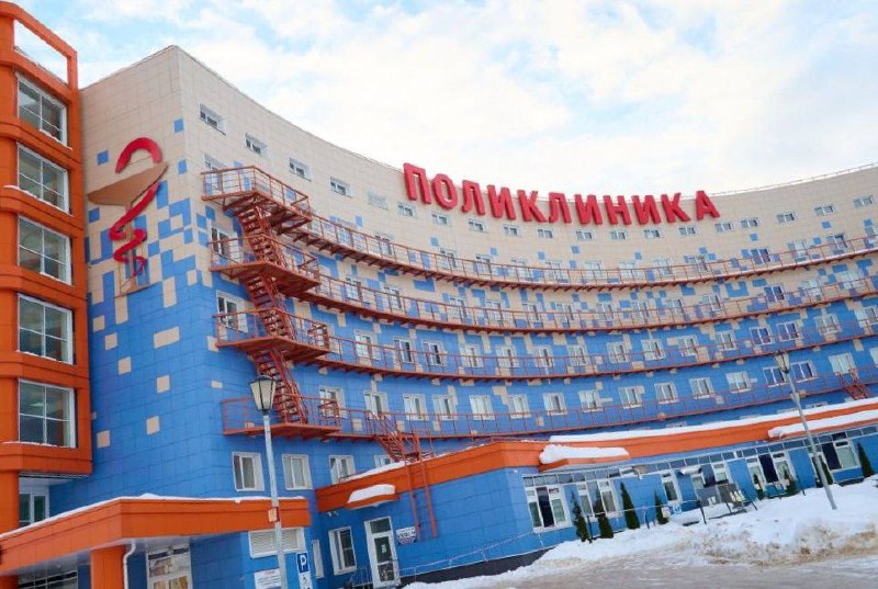 В Балабаново пожилая женщина, нуждающаяся в медицинской помощи, ожидает визита врача на дому уже ...