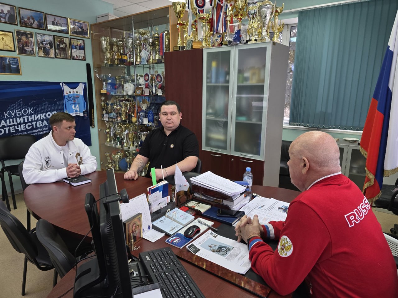 В Калужской области ветераны СВО приглашаются в адаптивную спортшколу «Эверест». Там проводятся в...